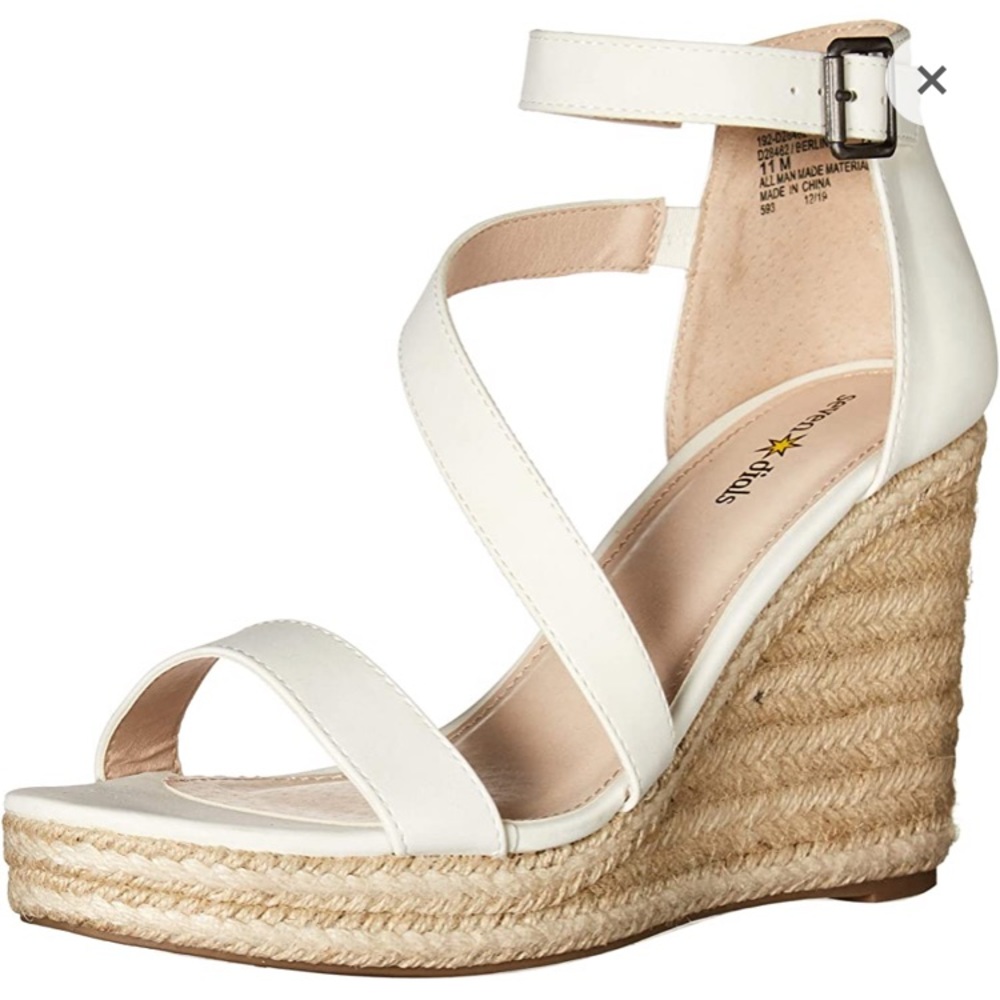 Women’s 8 1/2 white wedges